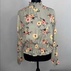 ❄️3/$12 Chose Fame Floral Print Blouse